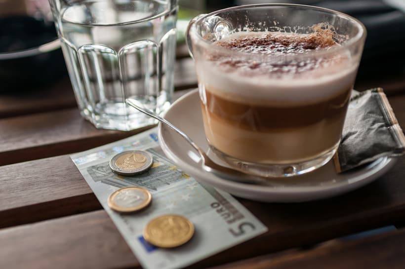 tipping in france