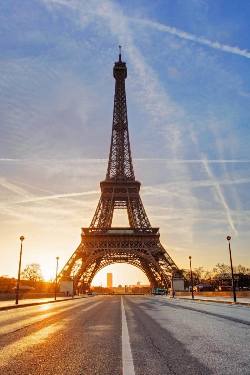 what tourists shouldn't spend money on paris france cheap souvenirs (1)
