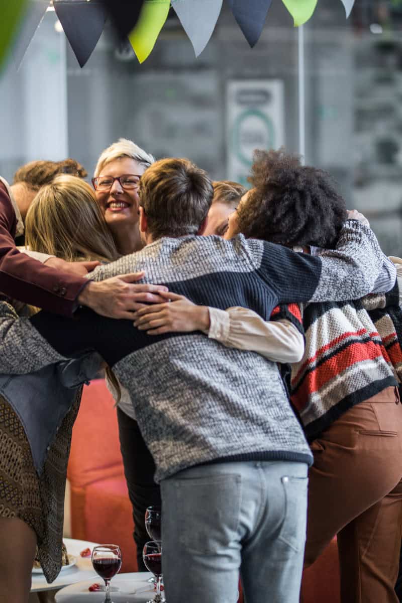 group hug not in france